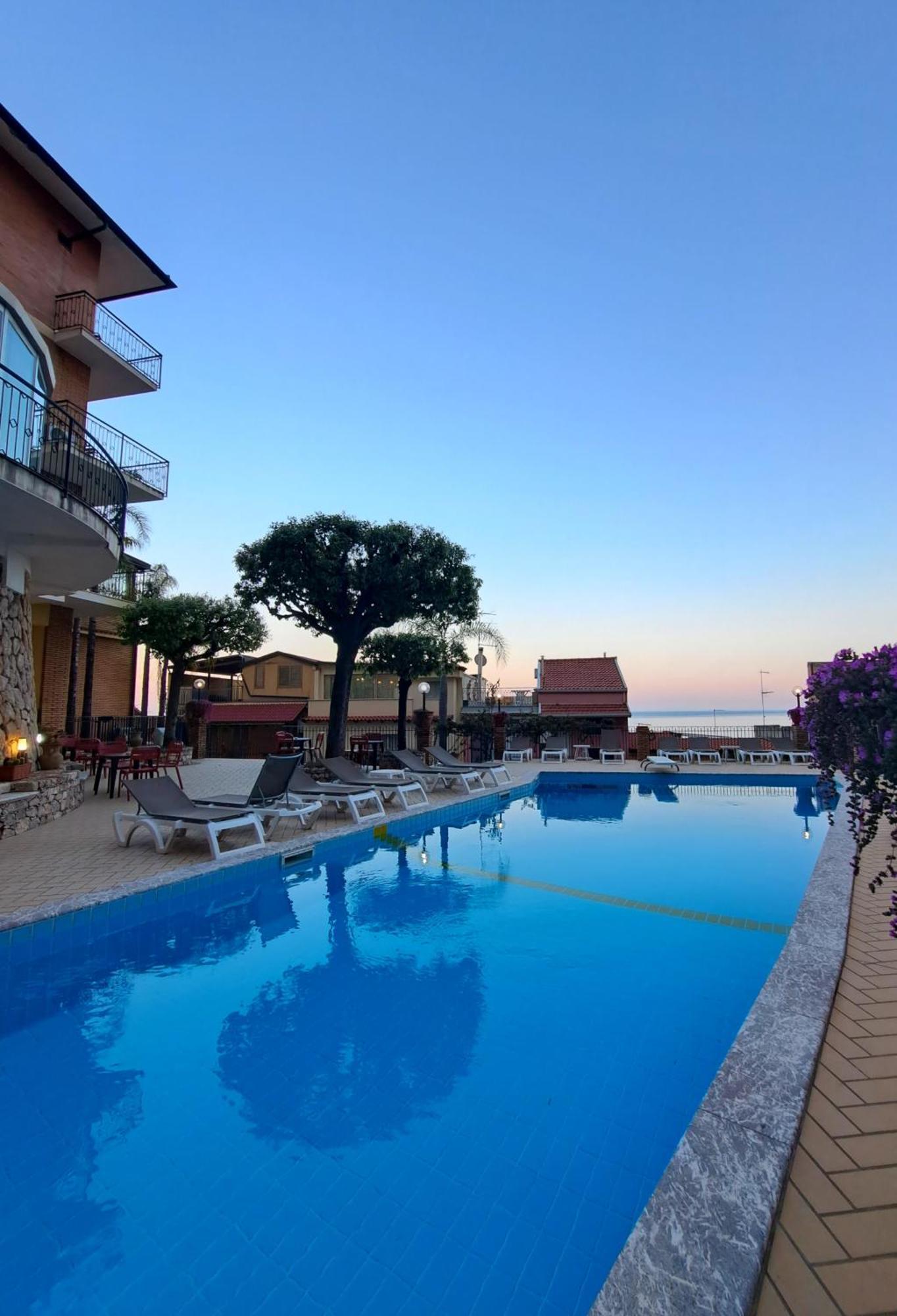 Hotel Corallo Taormina Exterior photo